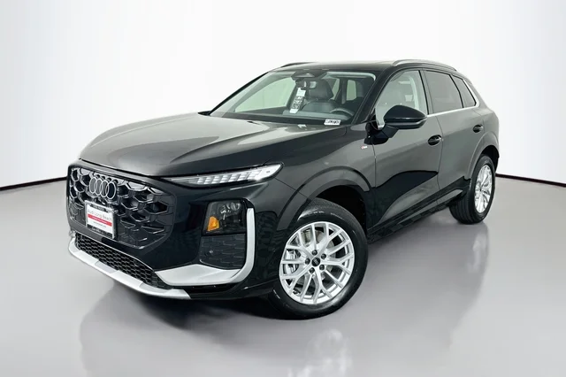 2026 Audi Q3 S line