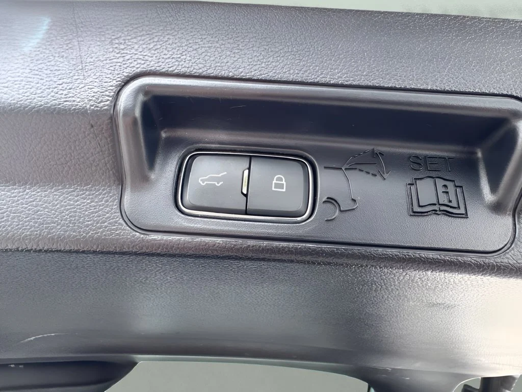 Used 2022 White Ford XLT image 31