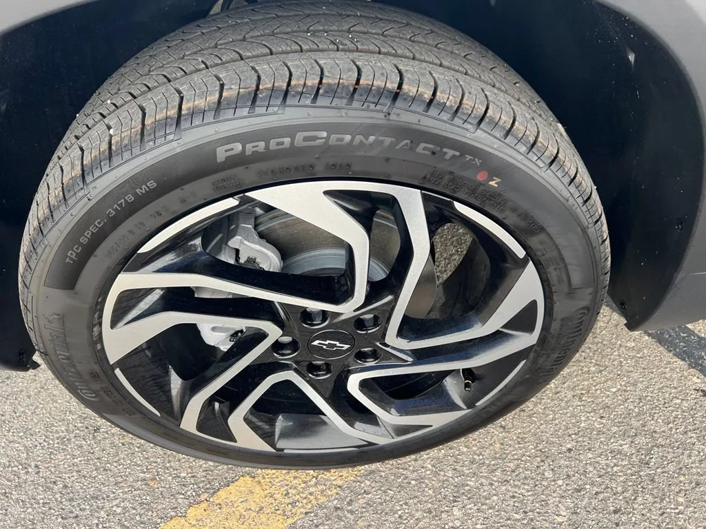 New 2026 Sterling Gray Metallic Chevrolet RS image 31