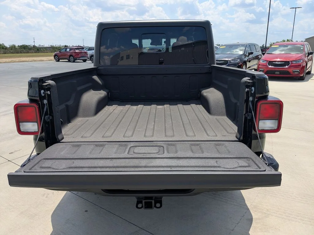 Used 2024 Black Jeep Sport S image 15