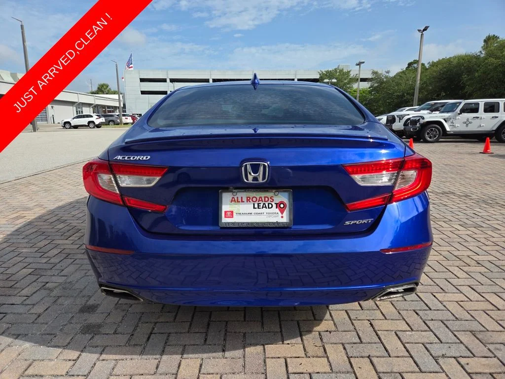 Used 2020 Blue Honda Sport image 10