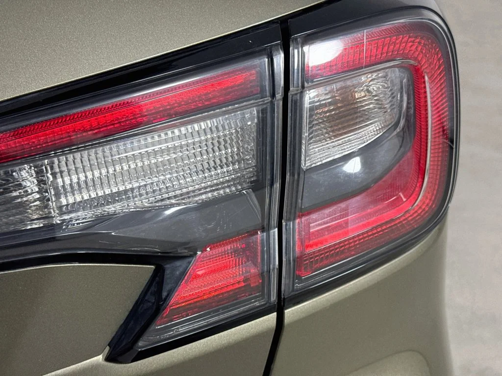 Used 2020 Green Metallic Subaru Limited image 36