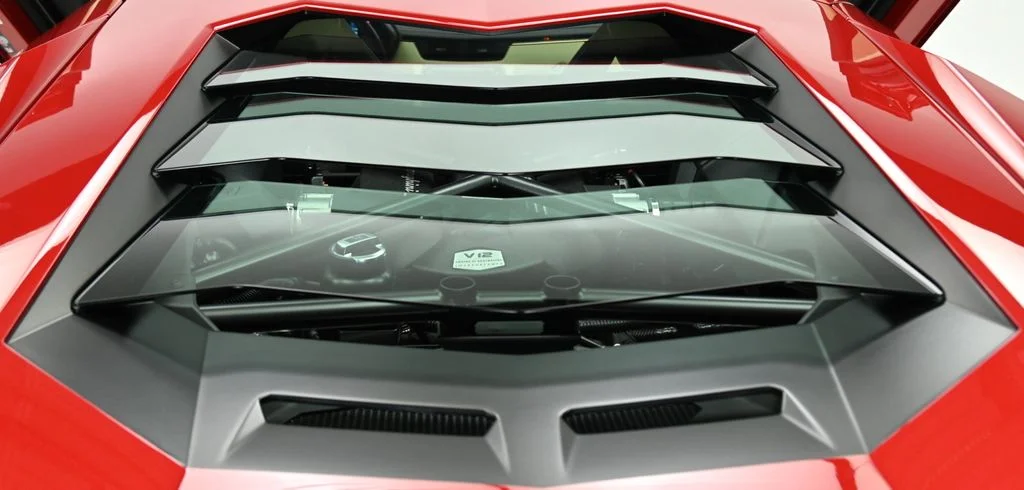 Used 2018 Maroon Lamborghini  image 27