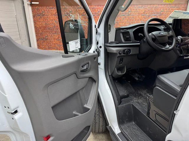 New 2026 Oxford White Ford Cargo Van image 9