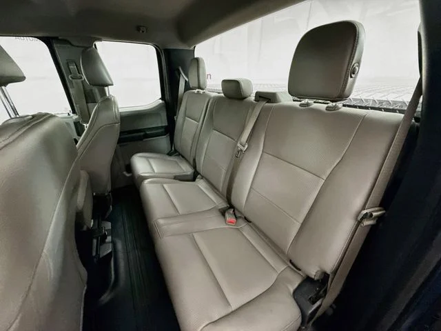 Used 2015 Blue Ford XL image 21