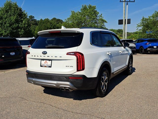 Used 2020 White Kia EX image 5