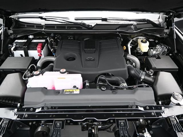 2026 Toyota Tundra Limited - Photo 17
