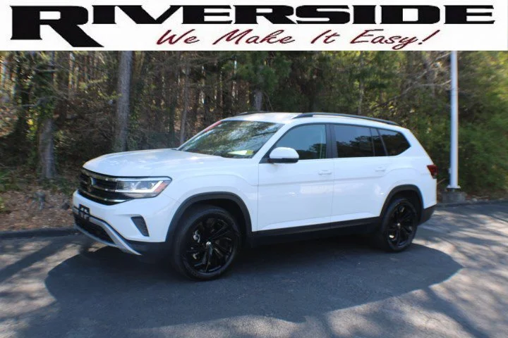 Used 2023 White Volkswagen 3.6L V6 SE w/Technology image 4