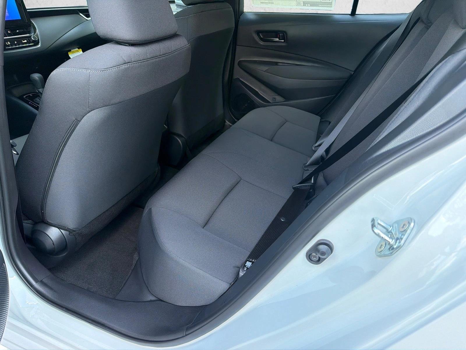 New 2027 Ice Cap Toyota LE image 20