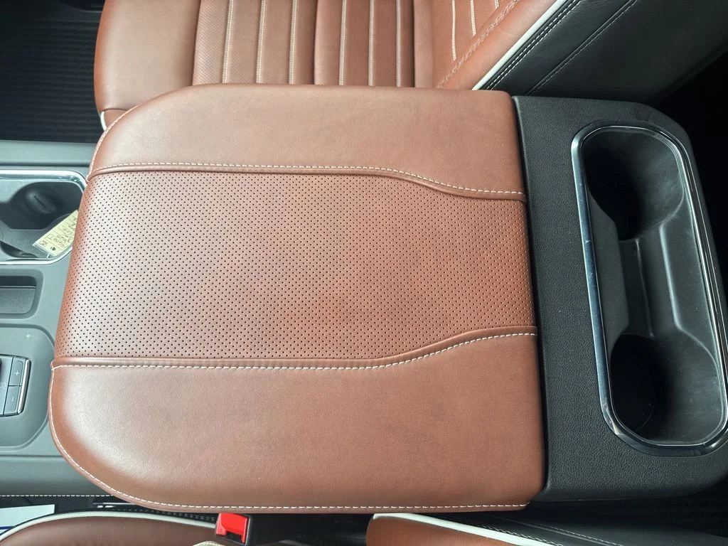 Used 2025 Onyx Black GMC Denali Ultimate image 46