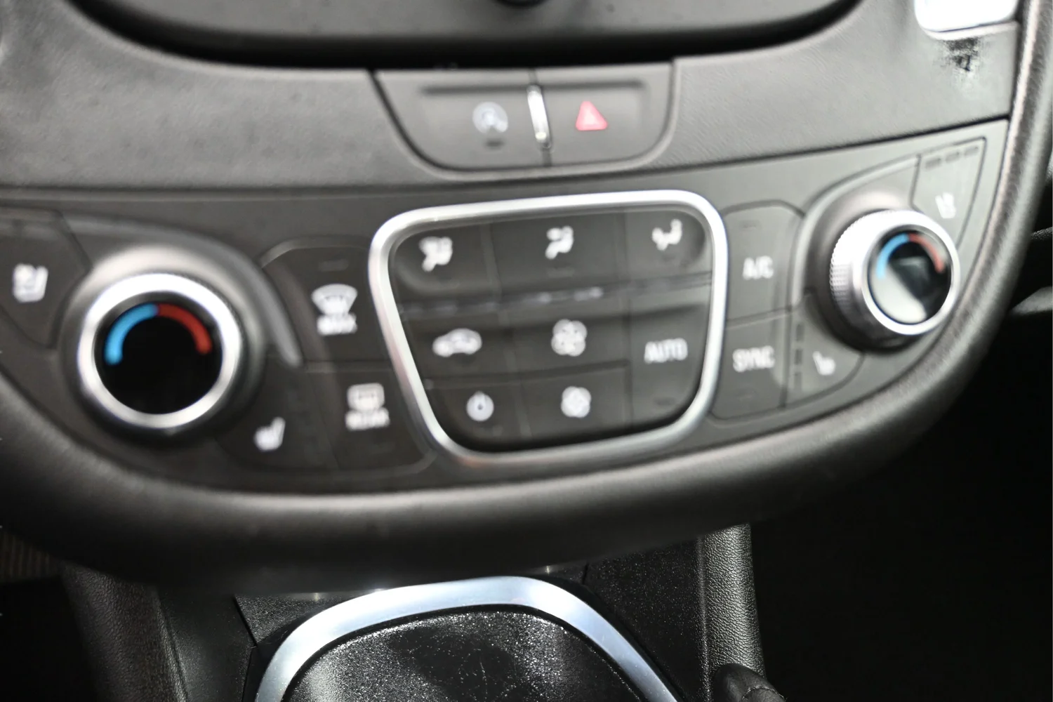Used 2024 Gray Chevrolet LT image 27