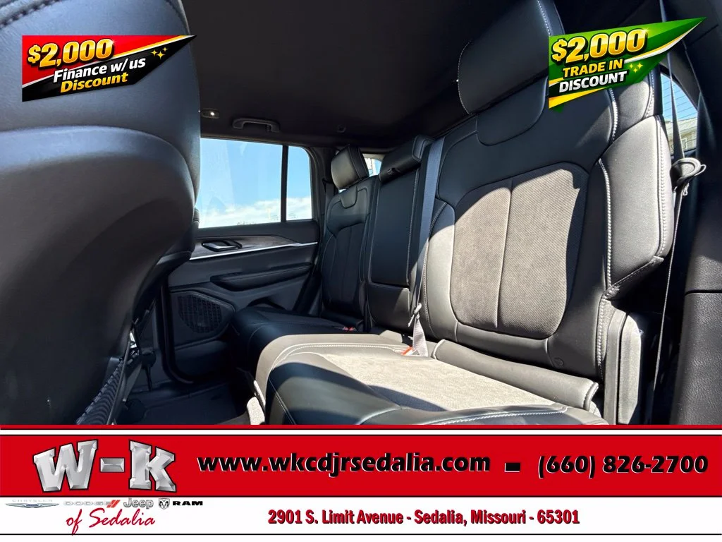 New 2027 Gray Jeep Altitude image 21