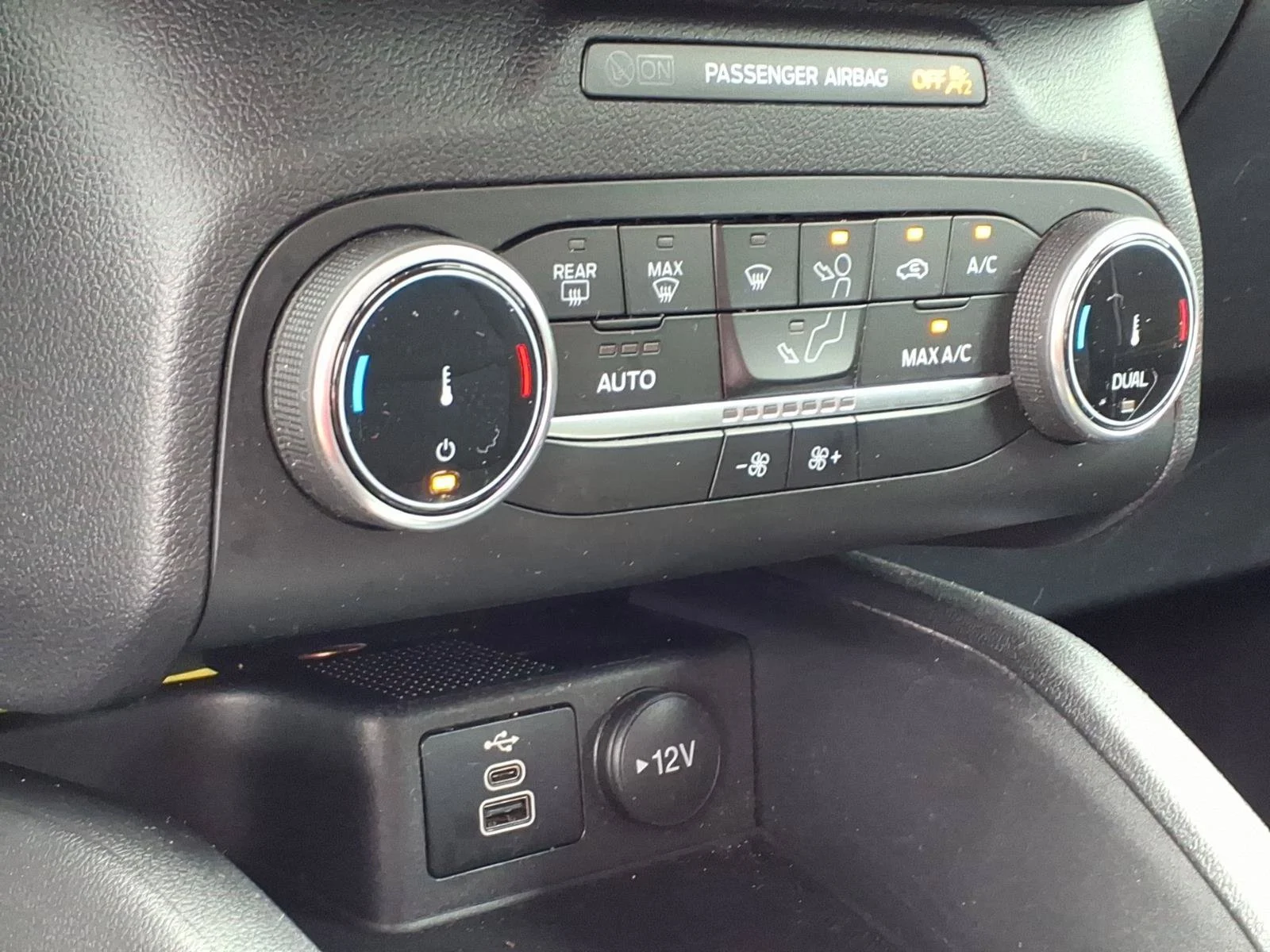 Used 2024 Oxford White Ford Active image 16