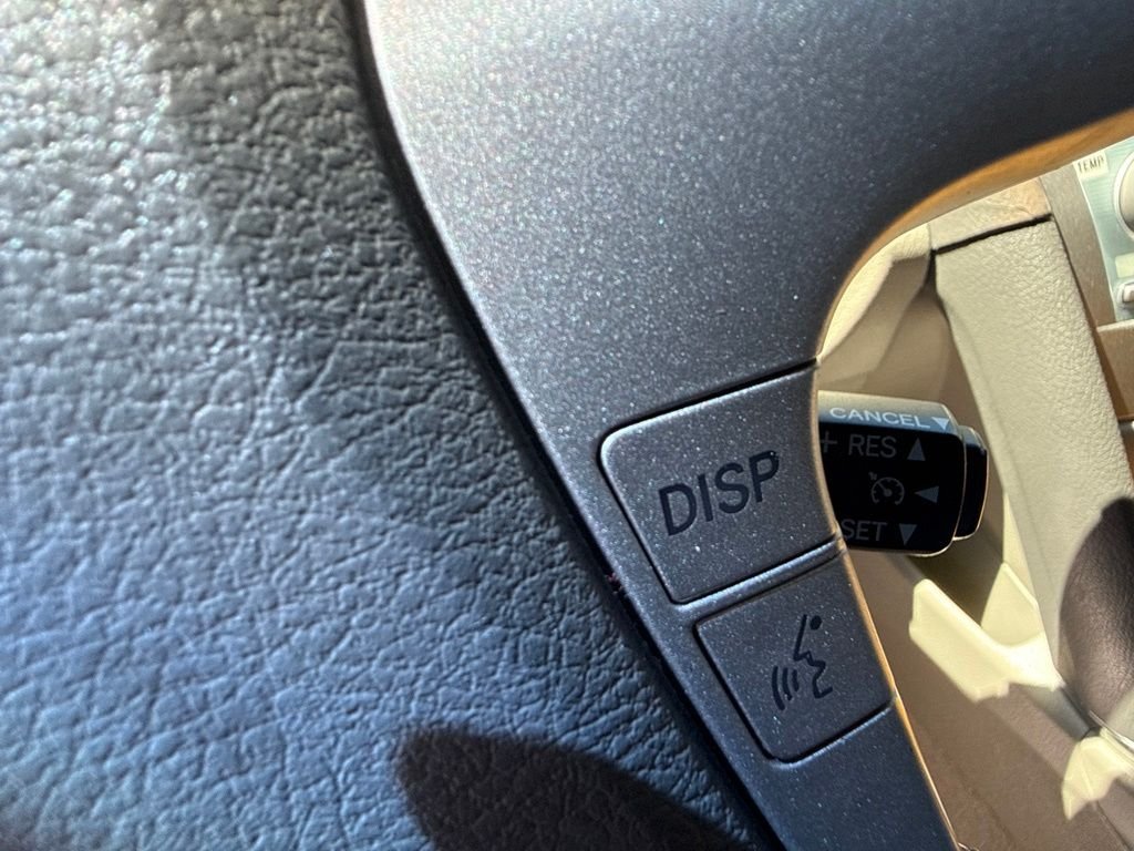 Used 2007 Red Toyota XLE image 25