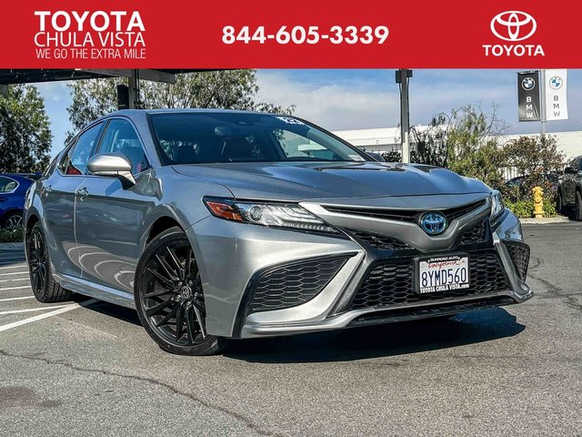 2022 Toyota Camry Hybrid XSE