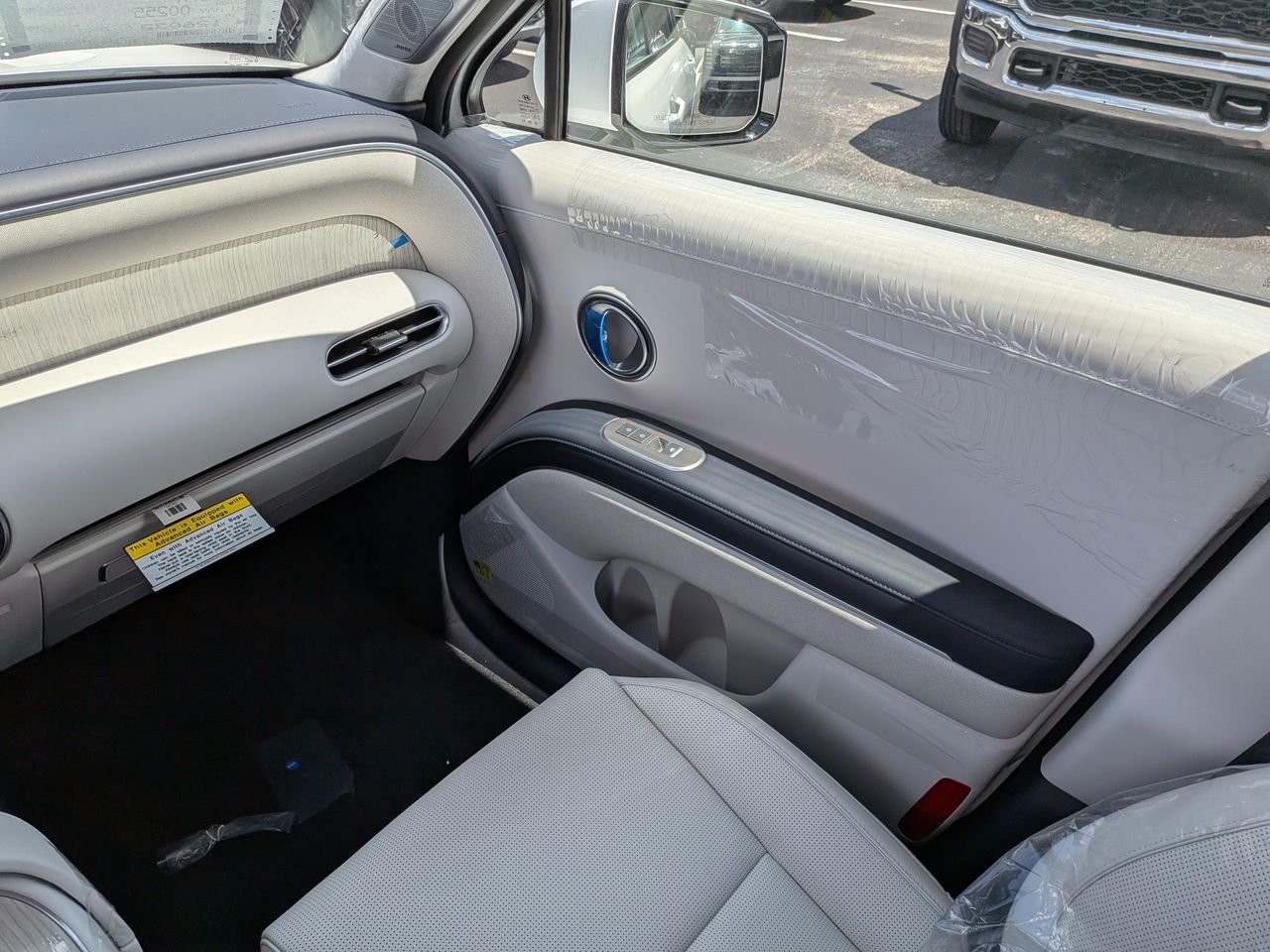 New 2026 Earthy Brass Matte Hyundai Calligraphy FWD image 16