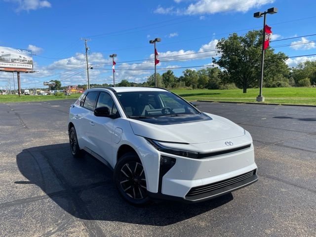 2026 Toyota bZ XLE - Photo 7