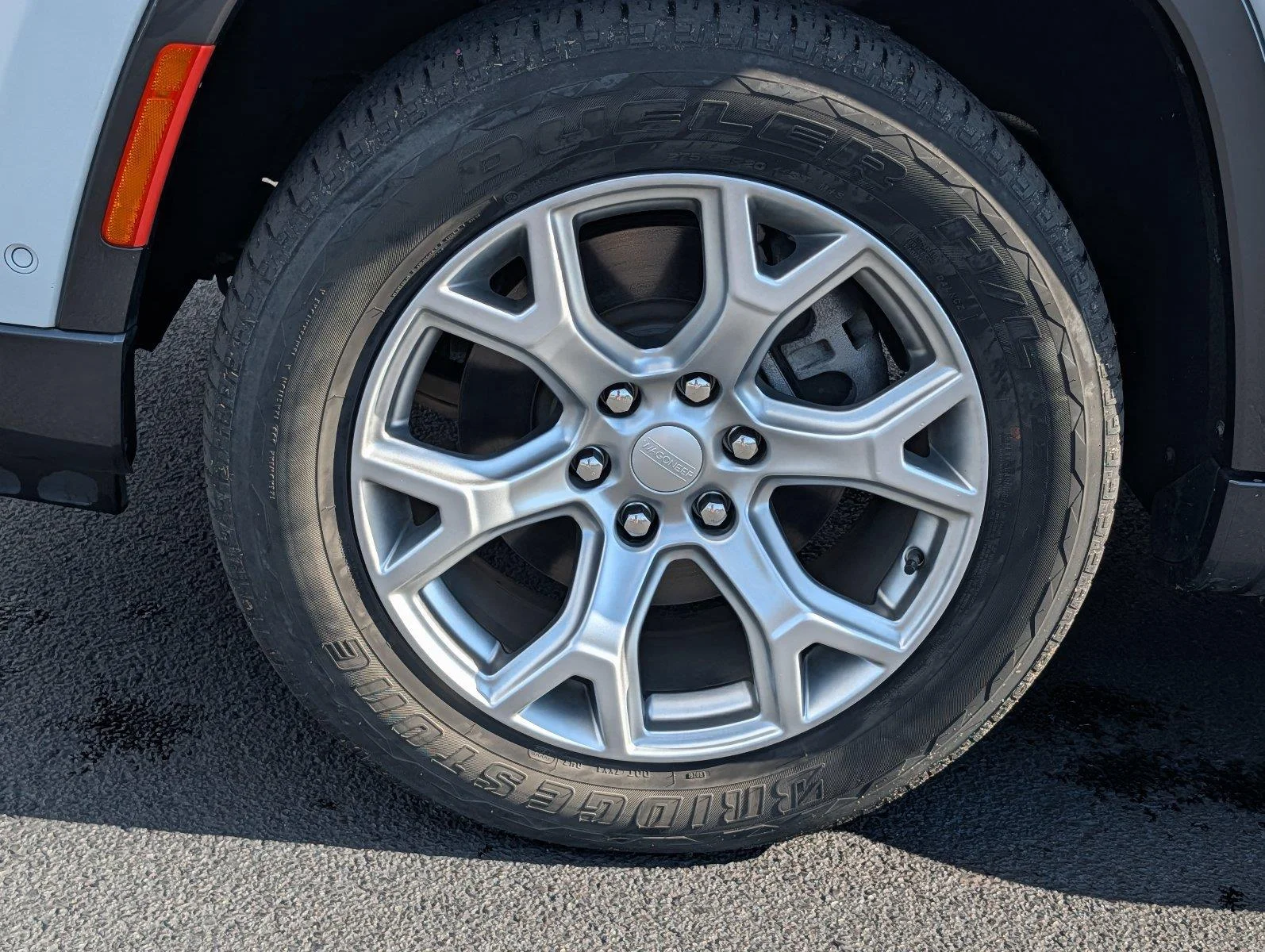 Used 2022 Bright White Clearcoat Jeep Series I image 9