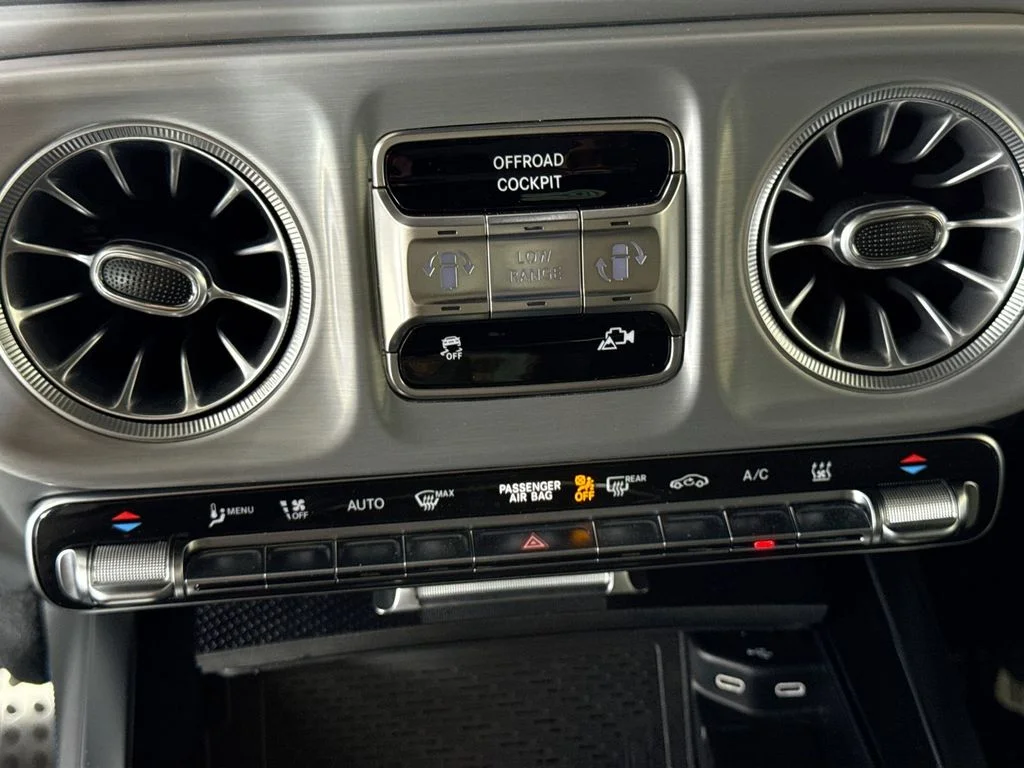 Used 2025  Mercedes-Benz G 580 image 16