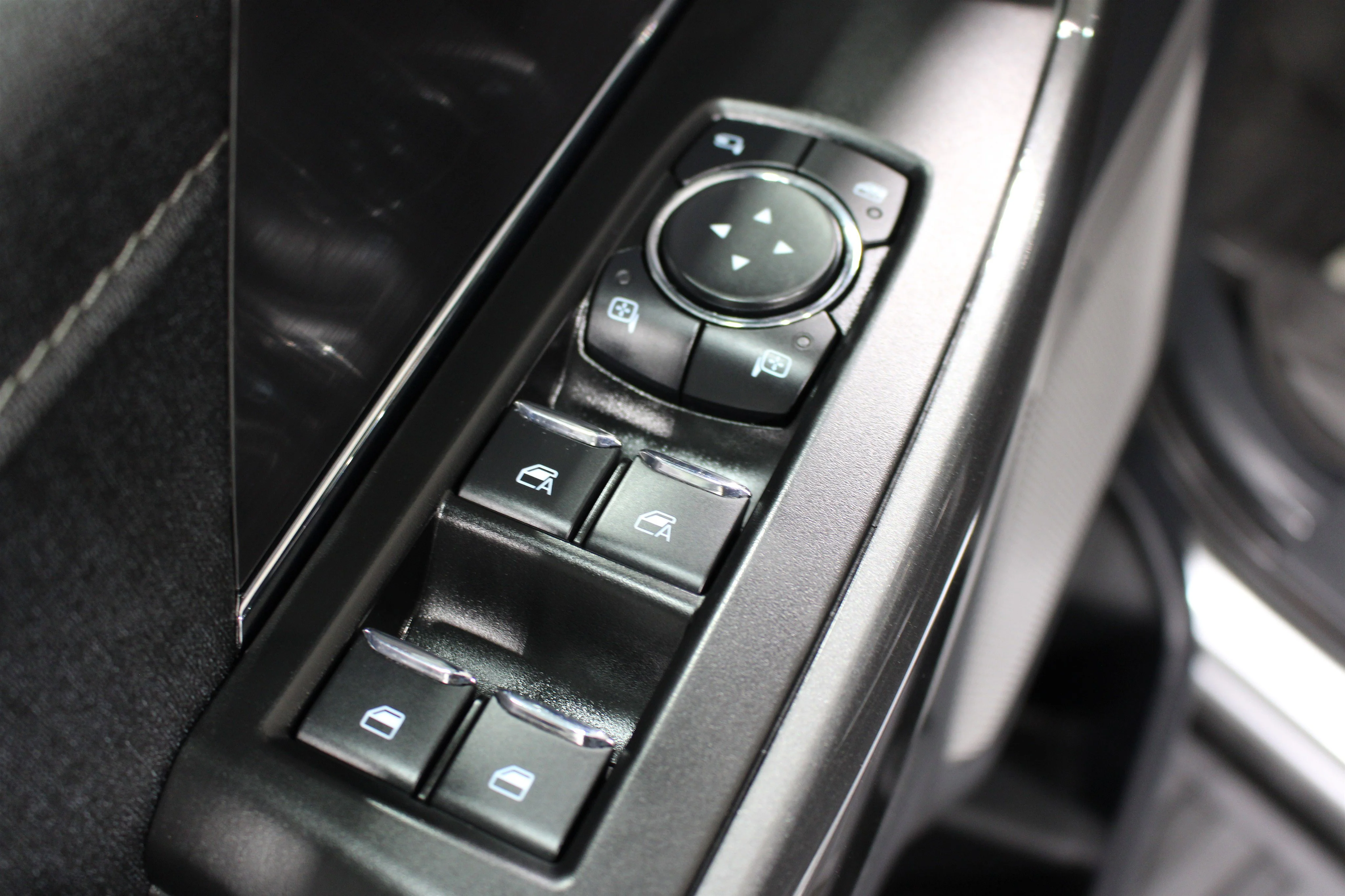 2023 Ford F-150 Lariat - Photo 7