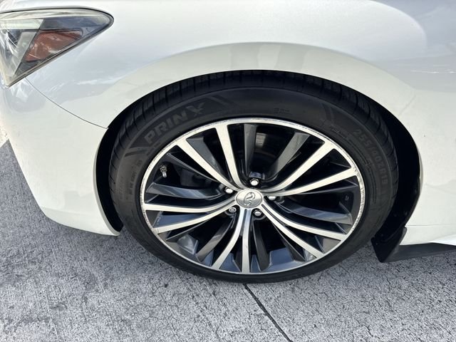 Used 2018 White INFINITI 3.0t LUXE image 10