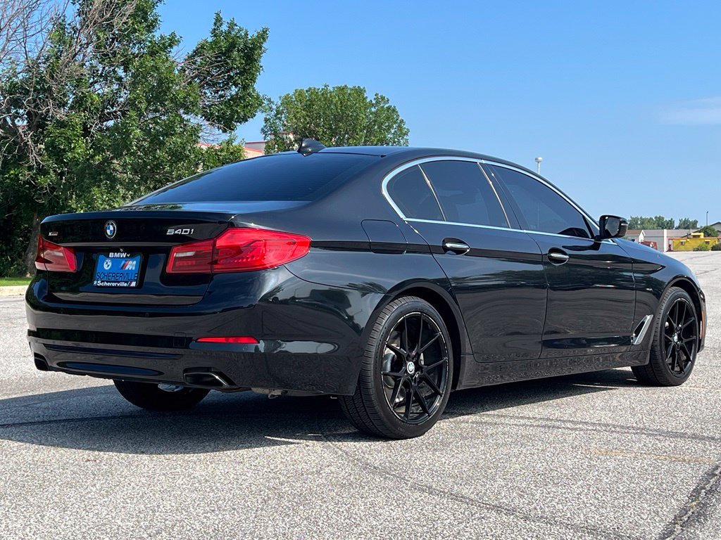 Used 2018 Black BMW 540i xDrive image 10