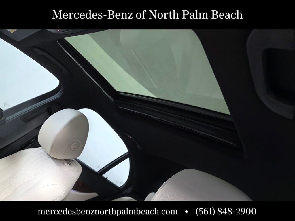 Used 2018 Blue Mercedes-Benz E 300 image 9