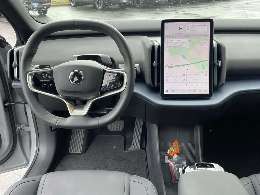 2025 Volvo EX30 Ultra - Photo 4