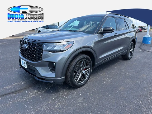 2025 Ford Explorer ST-Line