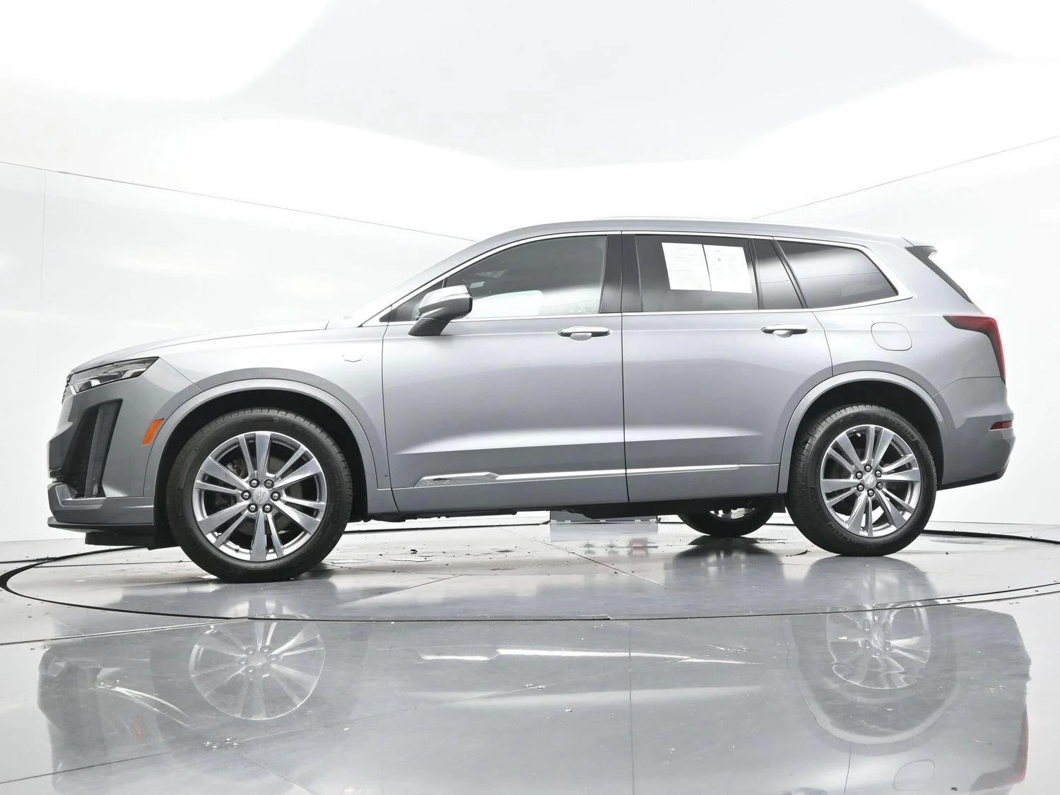 Used 2024 Argent Silver Metallic Cadillac Premium Luxury image 54