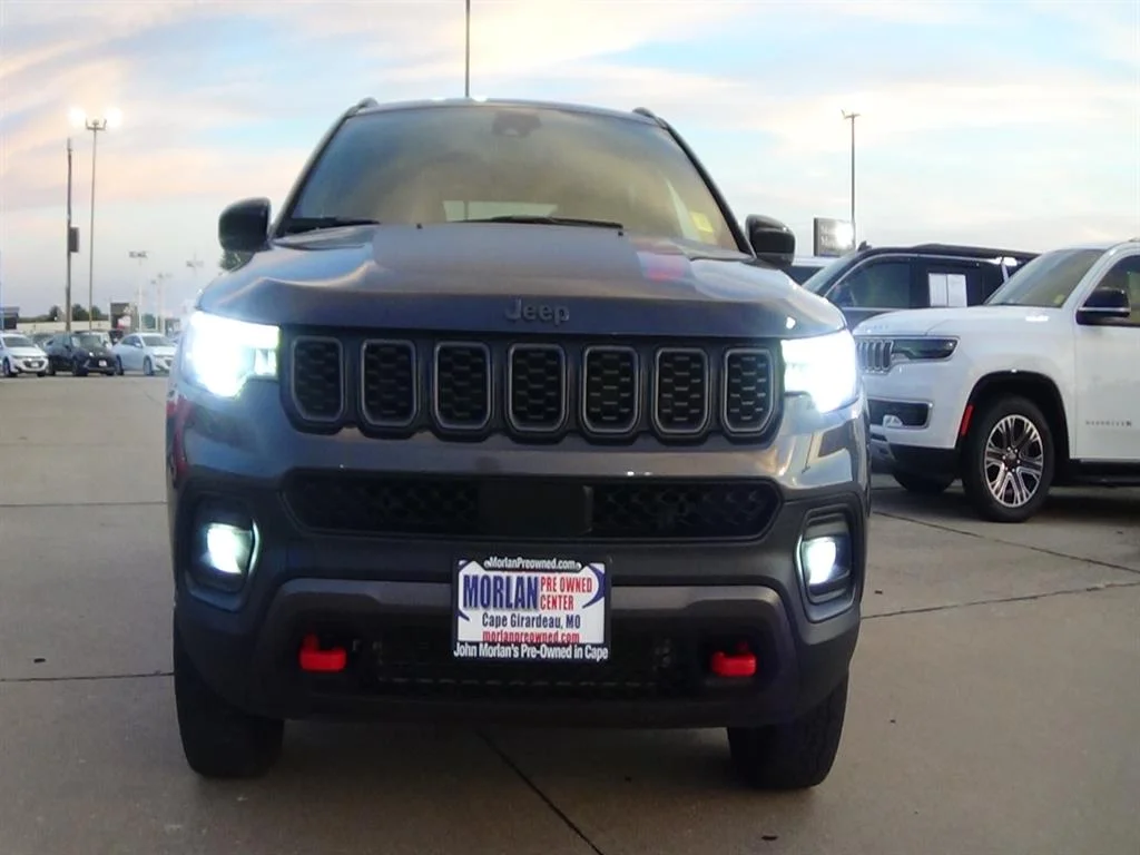 Used 2024 Baltic Gray Metallic Clear Coat (pas) Jeep Trailhawk image 3