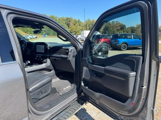 Used 2026 Gray Ford Lariat image 13