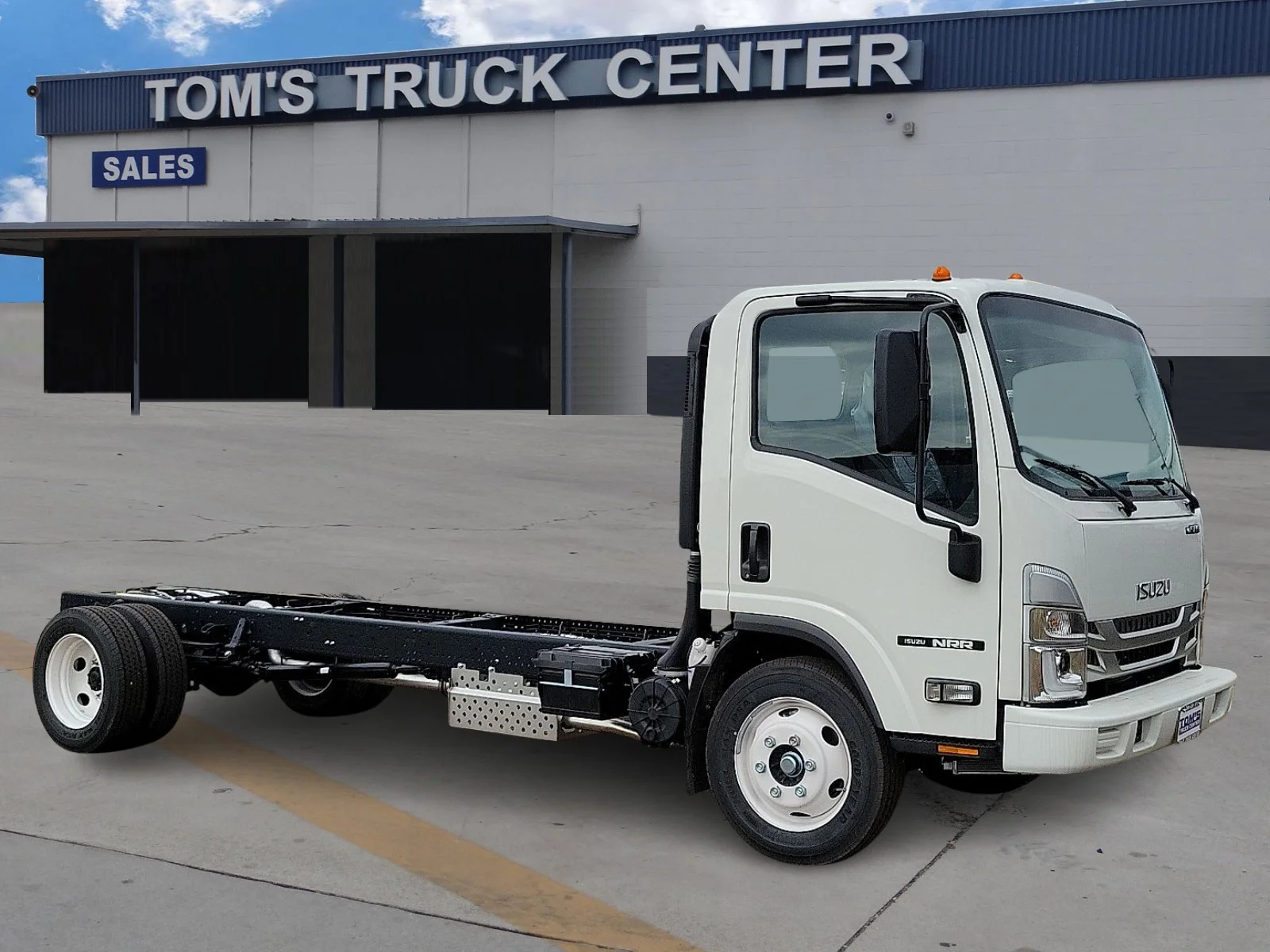 2025 Isuzu NRR's photo