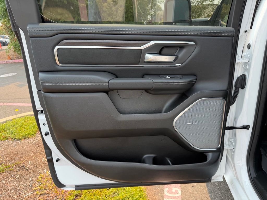 2026 RAM 1500 Laramie - Photo 31