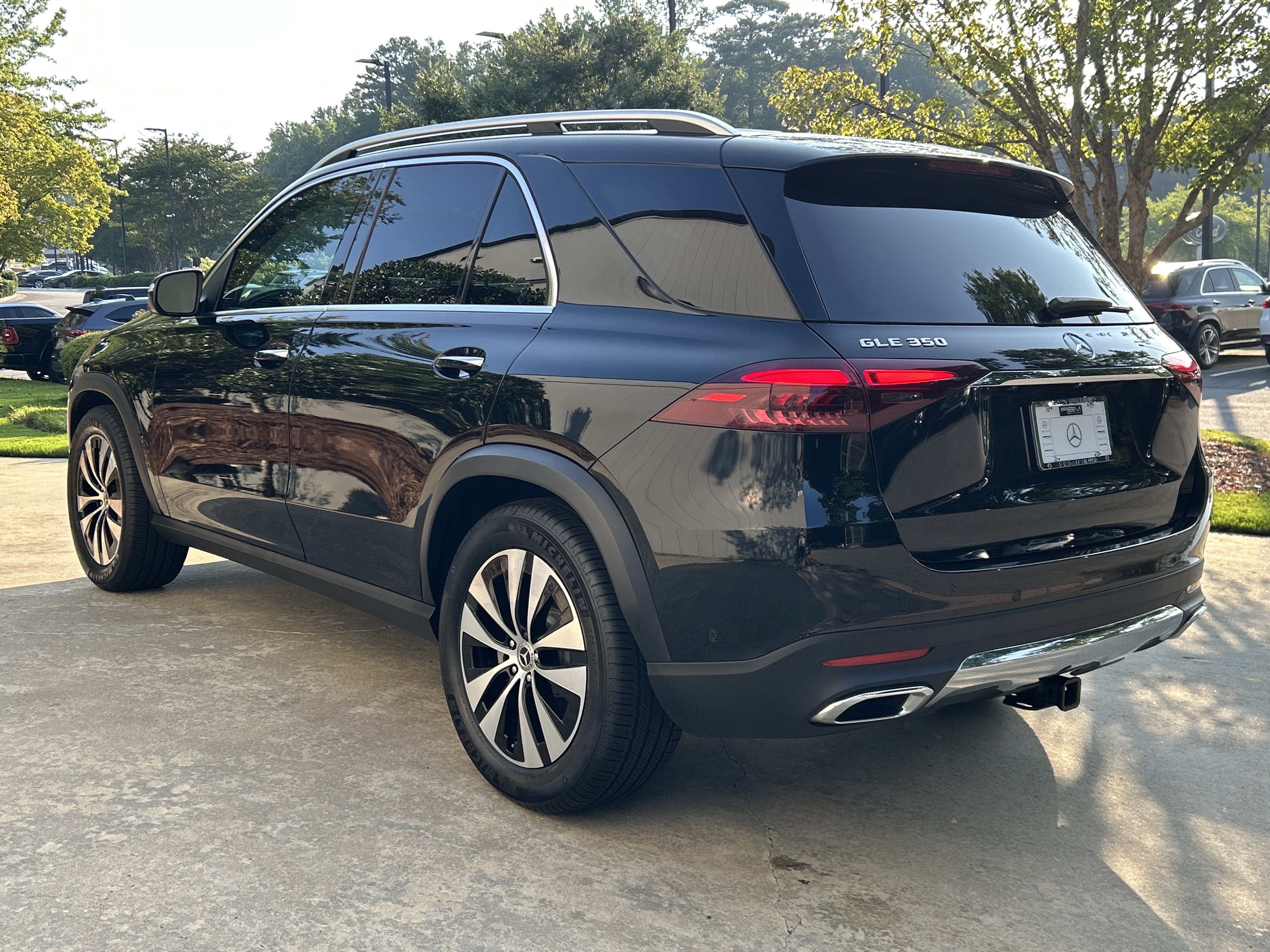 Certified Used 2025 Black Mercedes-Benz GLE 350 SUV image 12