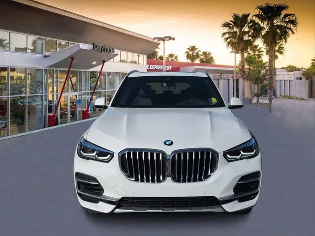 Used 2022 White BMW sDrive40i image 8