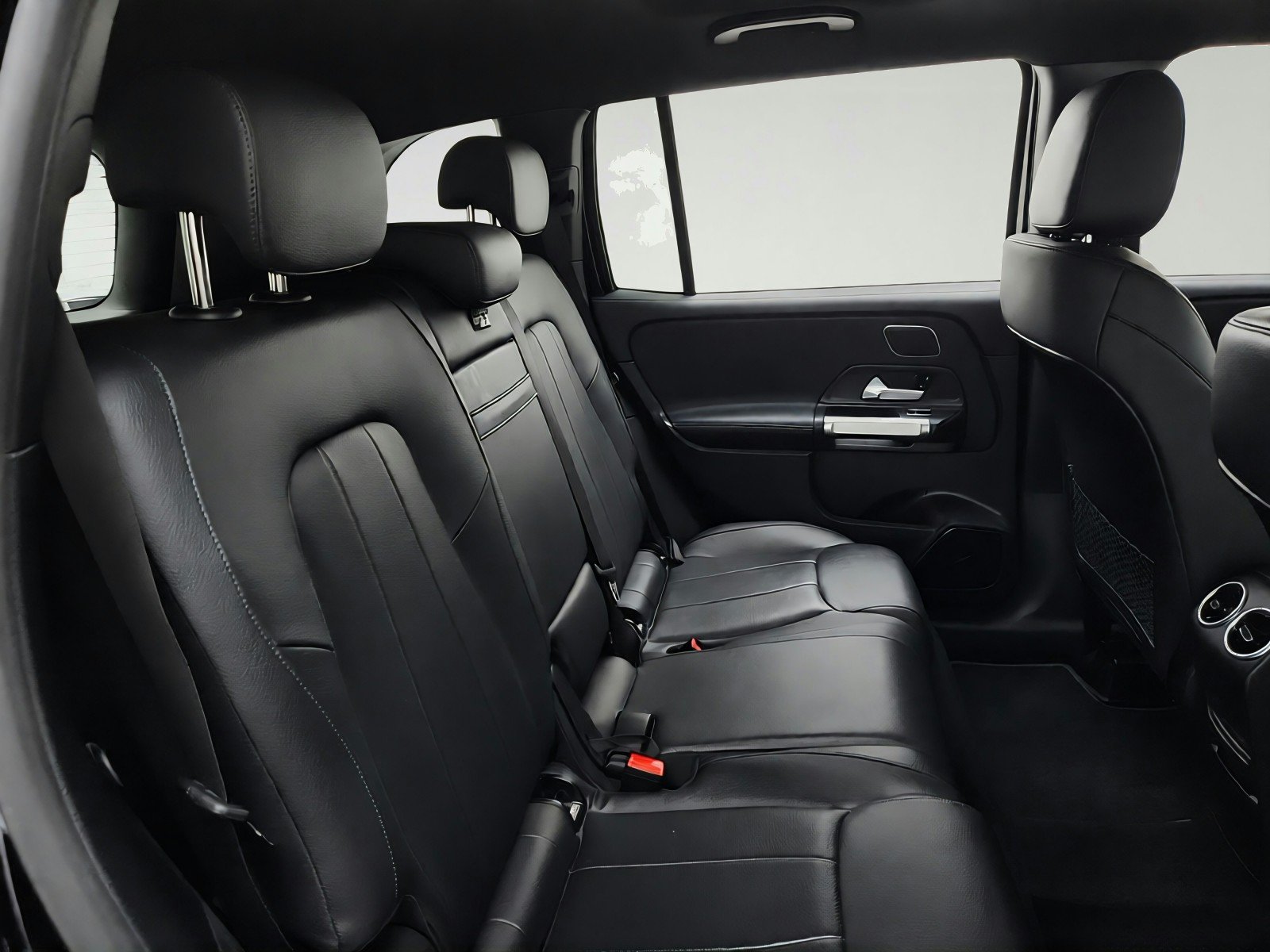 Certified Used 2023 Night Black Mercedes-Benz GLB 250 image 31