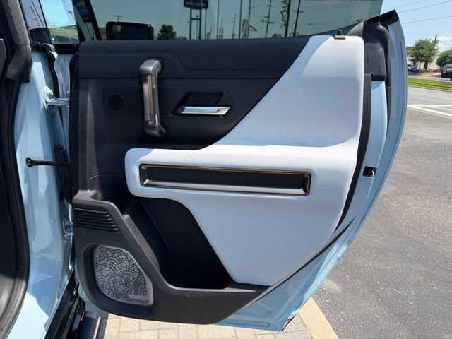 Used 2025 Tide Metallic (No Longer available to order) GMC 3X image 9