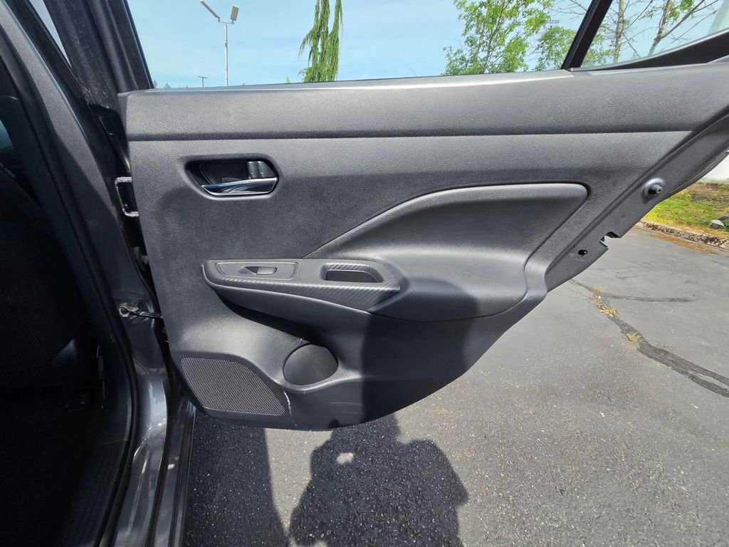 2025 Nissan Versa Sedan SV - Photo 15