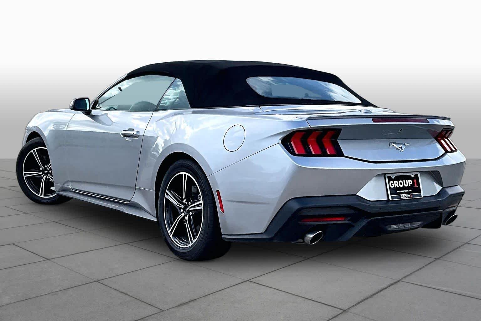 Used 2025 Iconic Silver Metallic Ford EcoBoost Premium image 10