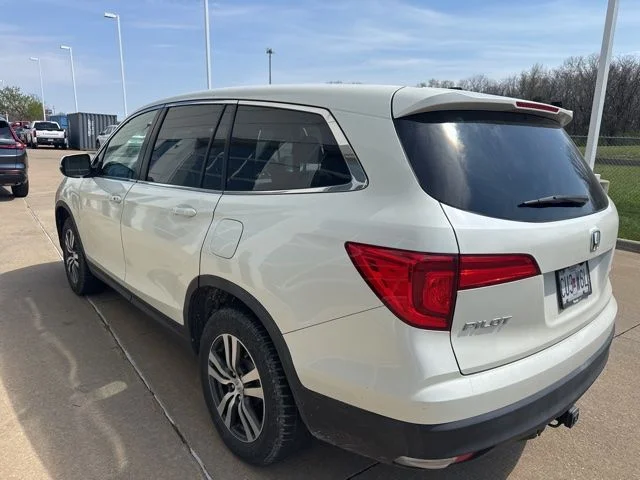 Used 2016  Honda EX-L image 10