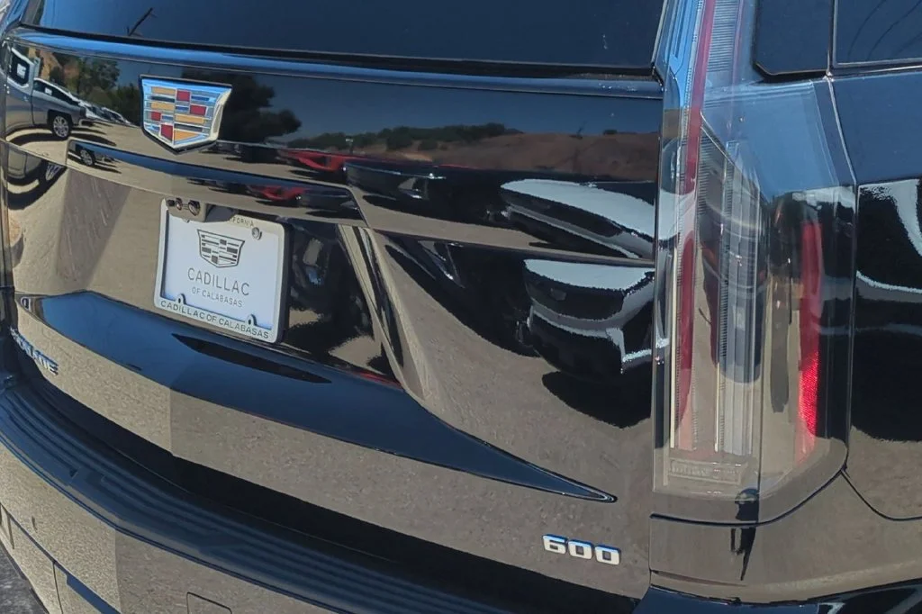 2026 Cadillac Escalade Platinum Sport - Photo 19