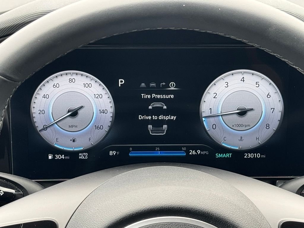 Used 2025 White Hyundai SEL Convenience image 22
