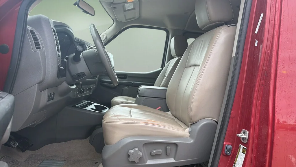 Used 2020 Cayenne Red Nissan SL image 19