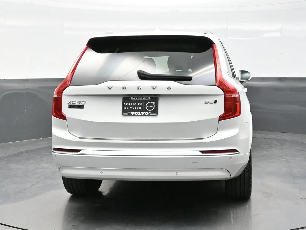 Certified Used 2024 Crystal White Volvo Plus image 6