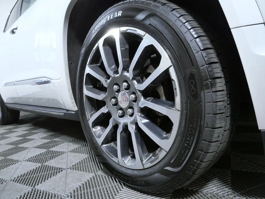 Used 2020 White GMC Denali image 25