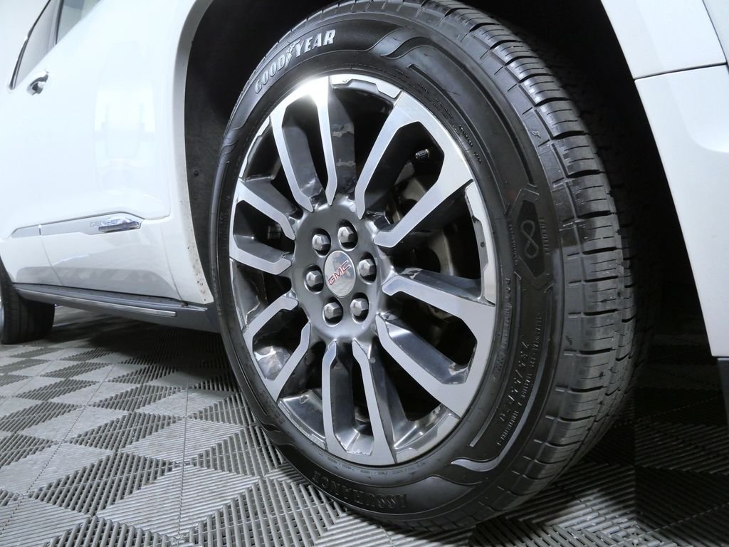 Used 2020 White GMC Denali image 25