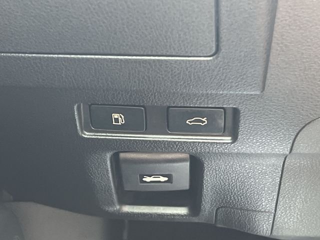 Used 2022 White Lexus 350 image 32