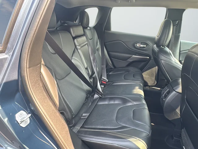 Used 2019 Blue Jeep Limited image 11