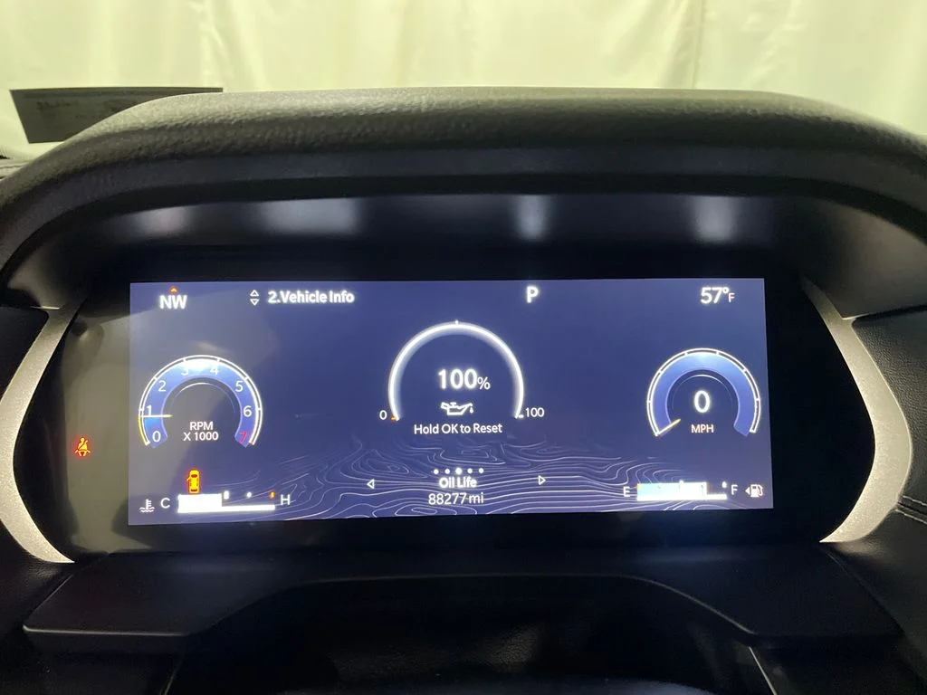 Used 2021 Silver Zynith Jeep Altitude image 17